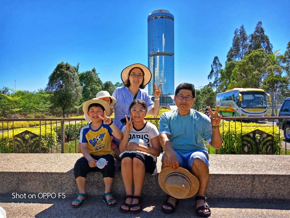 KKfootprint travel guest moment